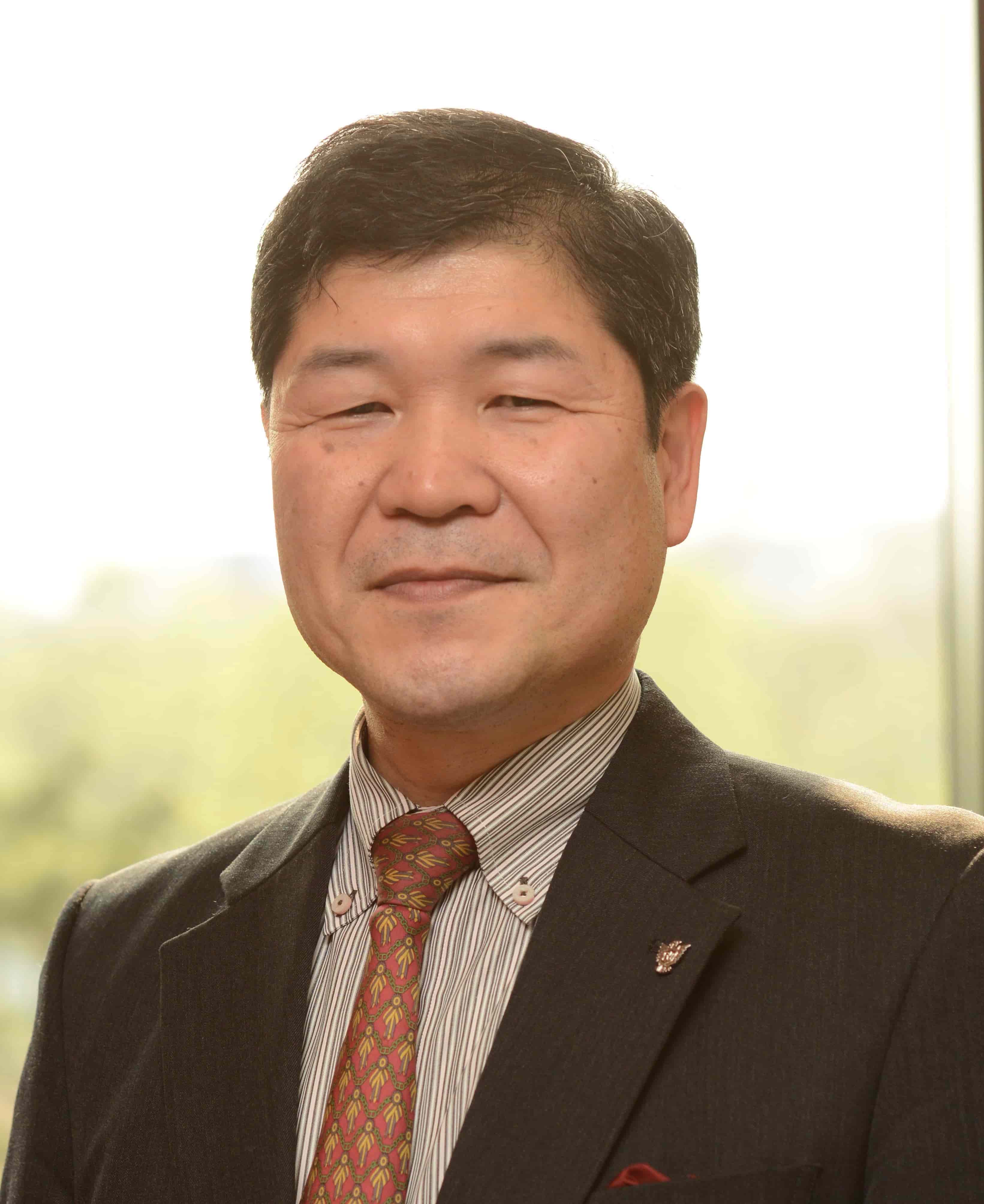 Prof. Takashi Hayashita